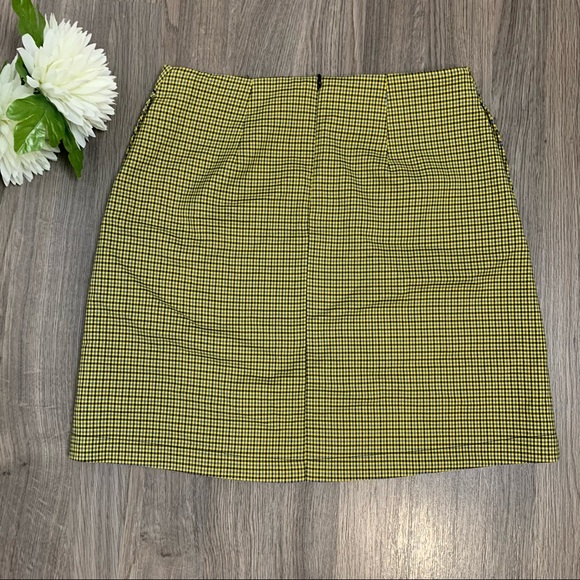 Urban Outfitters Gingham skirt - Picture 4 of 5